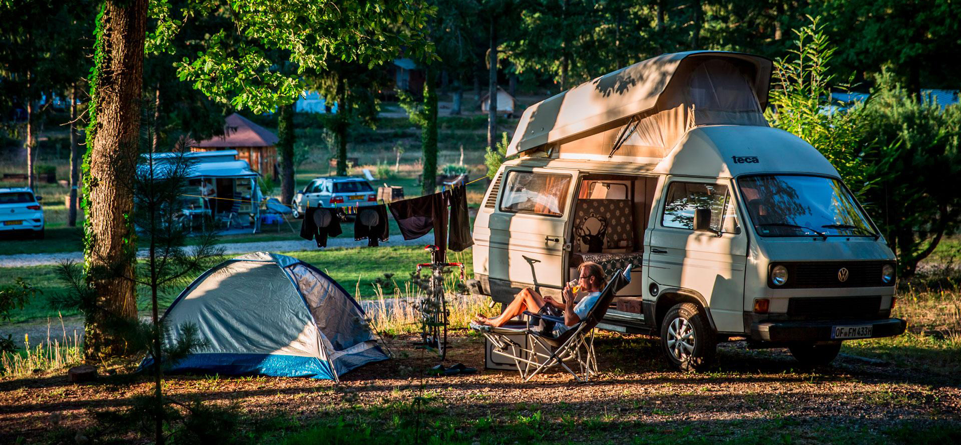 Mieten Sie einen Stellplatz auf einem Campingplatz im Elsass