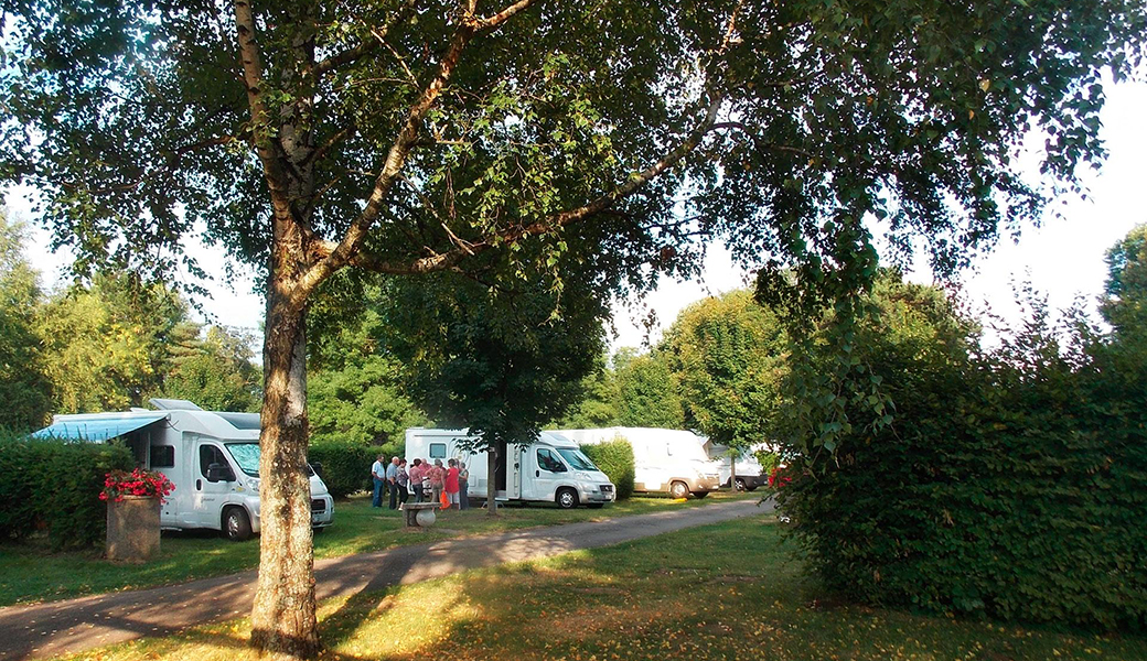 Wohnmobilstellplatz des Campingplatzes Les Cigognes im Elsass
