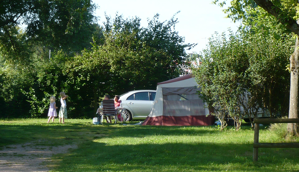 Tentplaats op camping Pierre de Coubertin in de Elzas